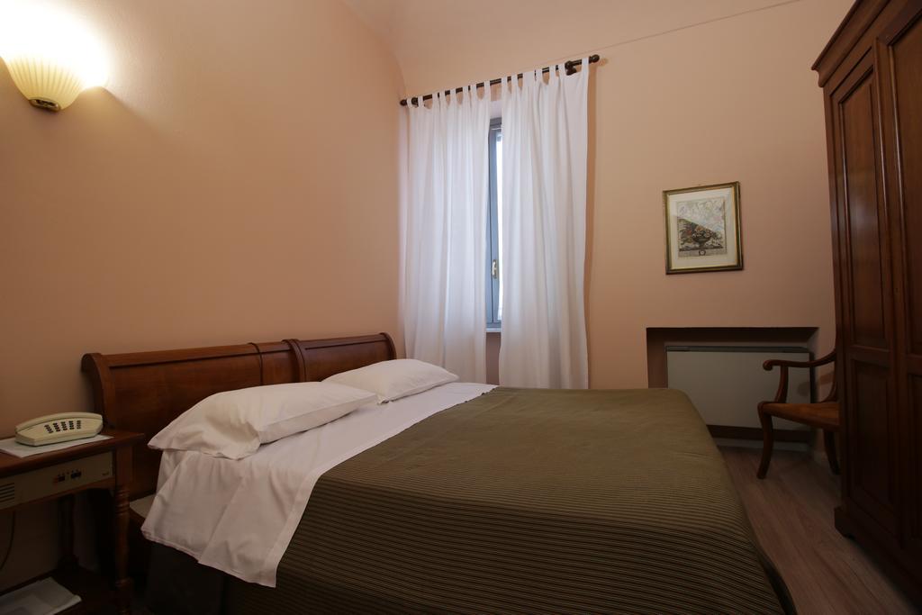 Il Giardinetto Hotel Верчели Екстериор снимка